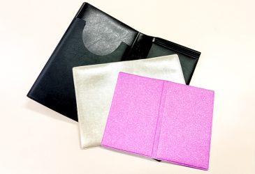 袖あり、素材に厚みと高級感があるカバー<スポンジタイプ>